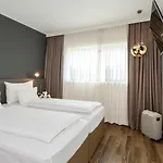 Plaza Messe Hotel 3*