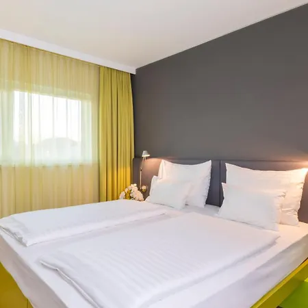 Roomz - Business Design 4*
