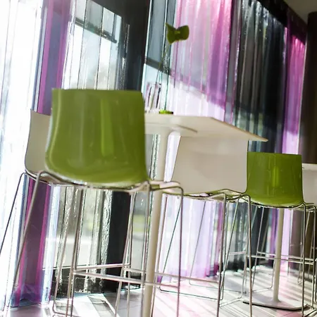 Roomz - Business Design Hotel 4*