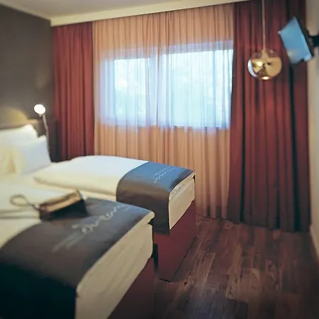 Roomz - Business Design