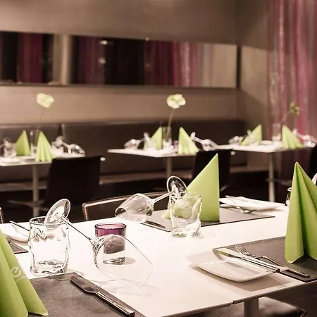 Отель Plaza Messe Грац