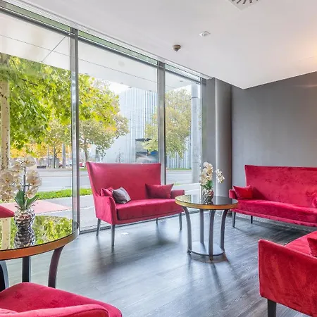 Plaza Messe Отель Грац