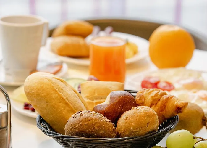 Plaza Messe Отель