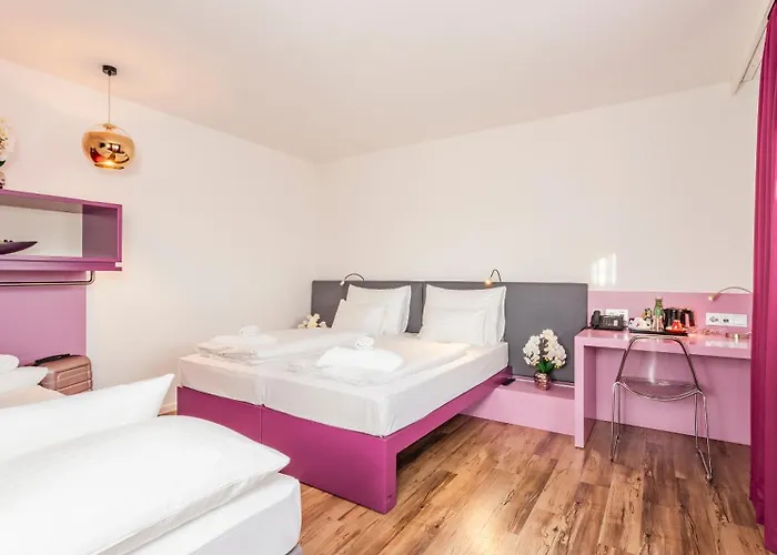 Plaza Messe Ξενοδοχείο 3*