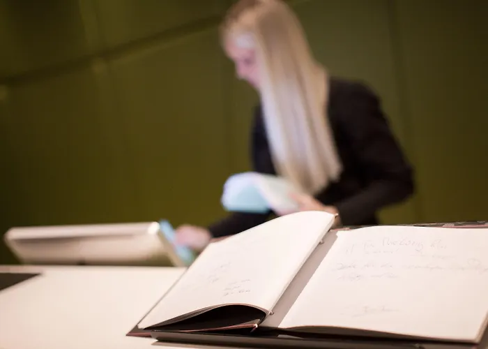 Hotel Plaza Messe 3*