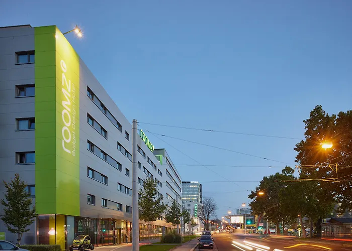 Plaza Messe Отель 3*