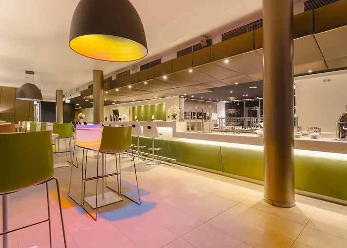 Plaza Messe 3* Γκρατς