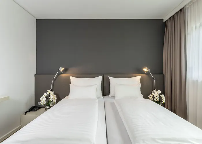 Plaza Messe 3* Γκρατς