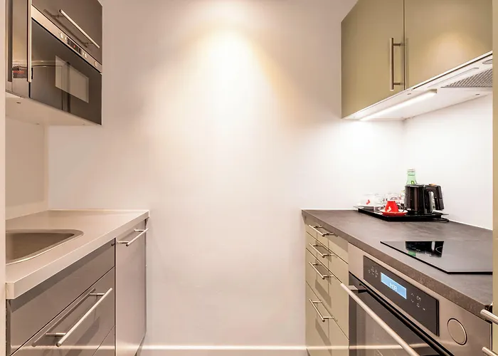 Plaza Messe Отель